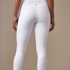 White lululemon leggings